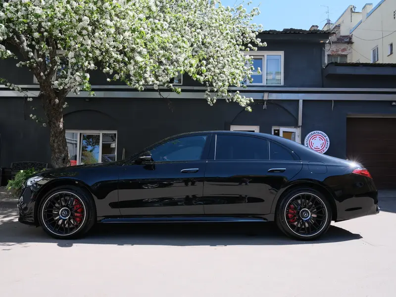 Mercedes после детейлинга в АЦ Полимер