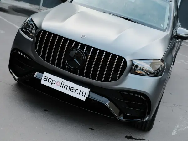 Mercedes-Benz GLE после оклейки хрома чёрной плёнкой, затемнённая решётка радиатора